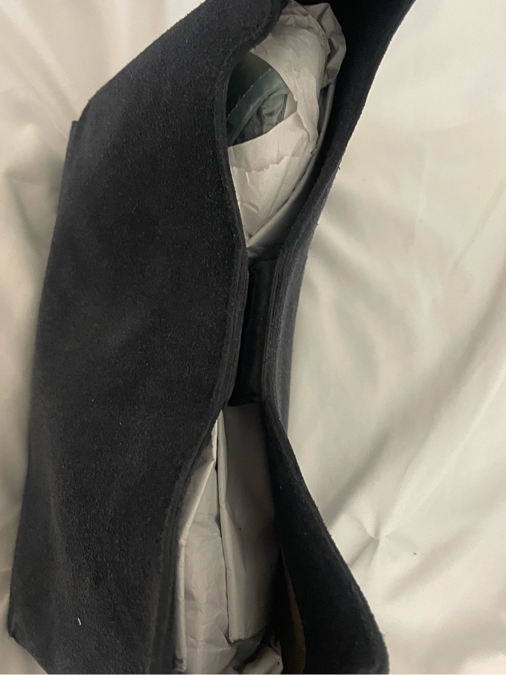NWT Madewell The Sculptural-Buckle Shoulder Bag - Navy Suede - Picture 7 of 9